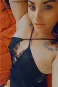 Latina  Luna 334 30 37 702 foto selfie 1